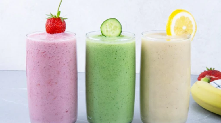 MANGO BANANA SMOOTHIE