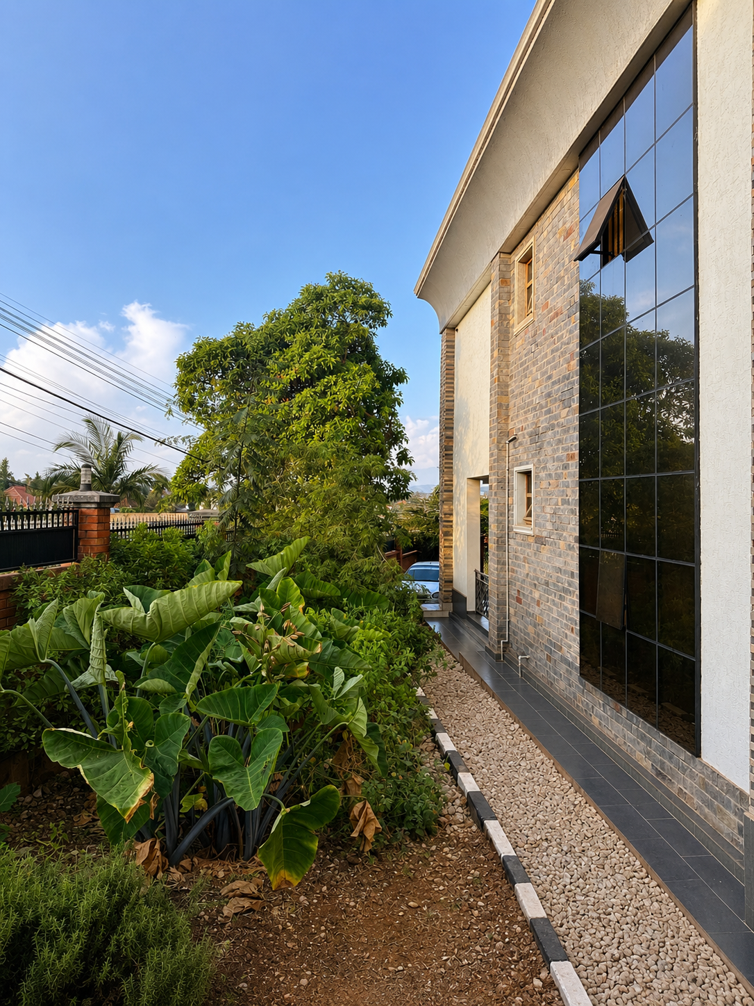 LUMORO Residence